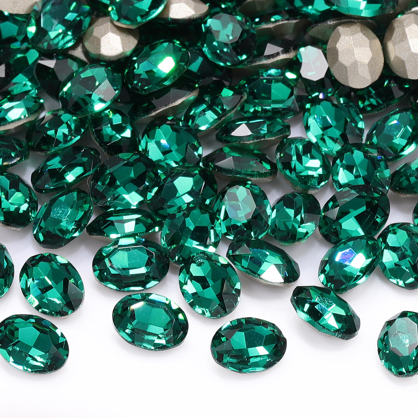 Emerald Oval Shape High Quality Glass Pointed Back Fancy Rhinestones