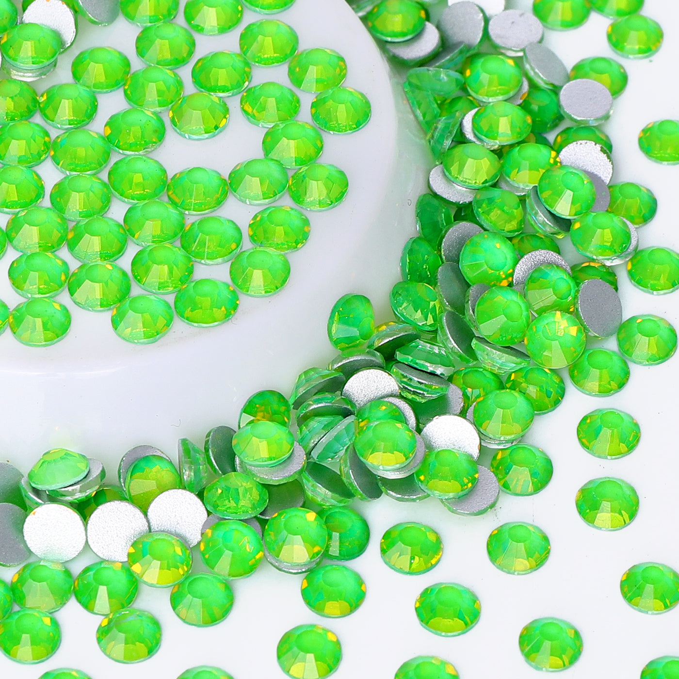 Flashing Brilliant Green Glass FlatBack Rhinestones Silver Back WholesaleRhinestone