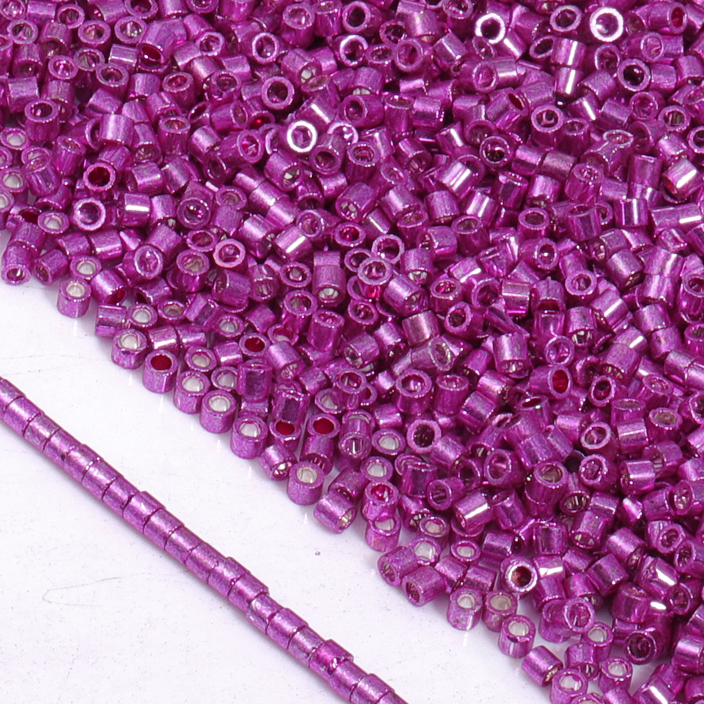 Metallic Fuchsia Luster Color Hight Quality Glass Cylinder Seed Beads 1.6 MM Size JS3015