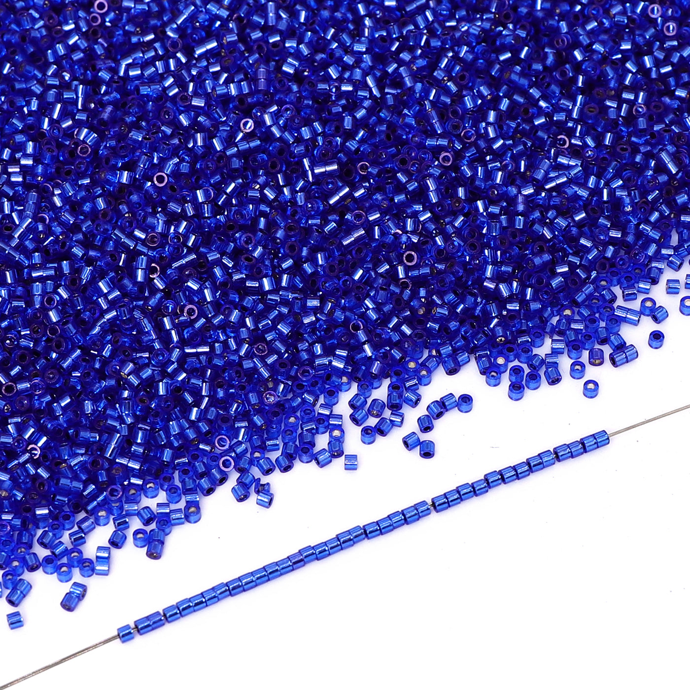 Transparent Silver-lined Sapphire Color Hight Quality Glass Cylinder Seed Beads 1.6 MM Size GY2002