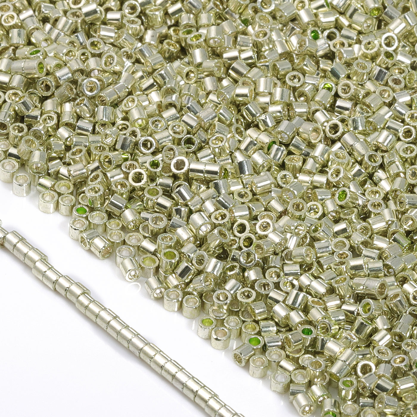 Metallic Chartreuse Luster Color Hight Quality Glass Cylinder Seed Beads 1.6 MM Size JS3009