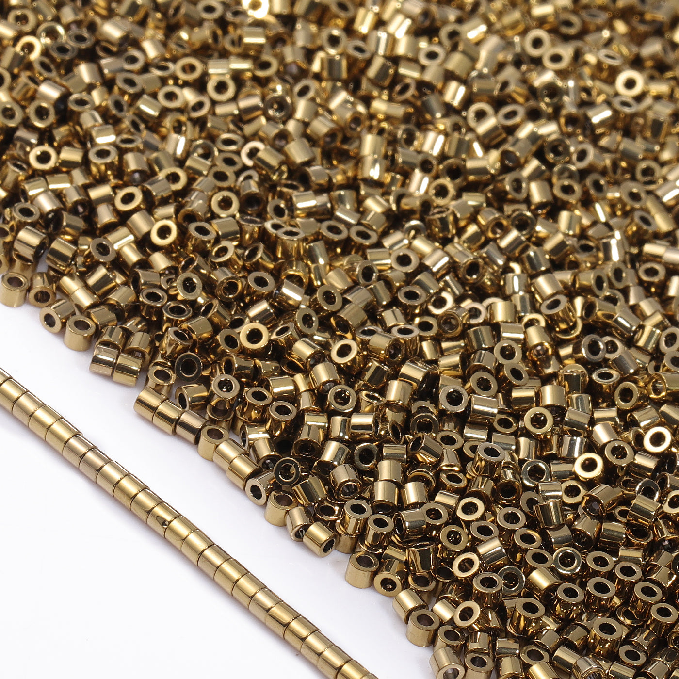 Metallic Bright Gold Luster Color Hight Quality Glass Cylinder Seed Beads 1.6 MM Size JS3005